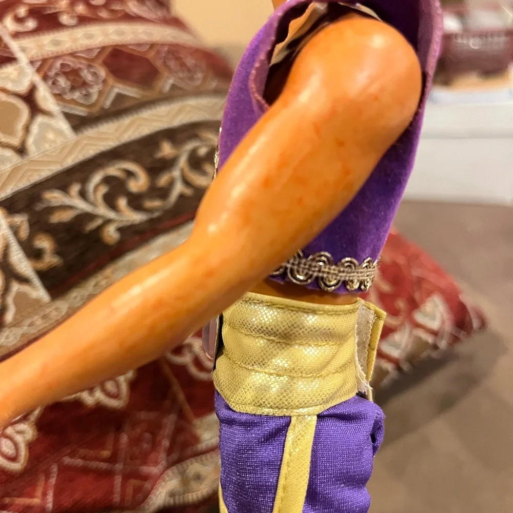 Aladdin Water Jewel Magic doll from Disney 1993